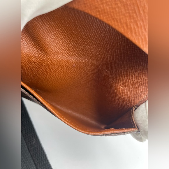 Louis Vuitton Monogram Card Case Wallet - Picture 7 of 9